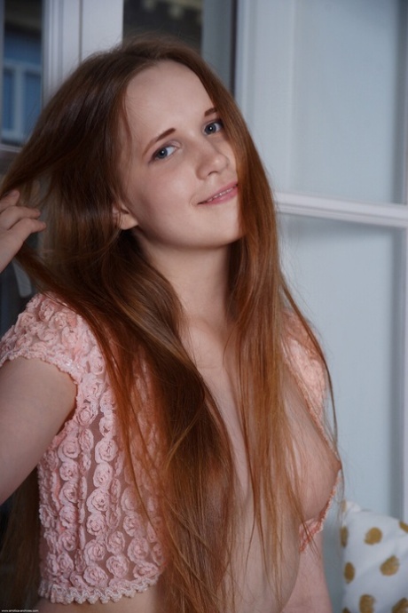 Hairy Teen XXX Nude Pictures
